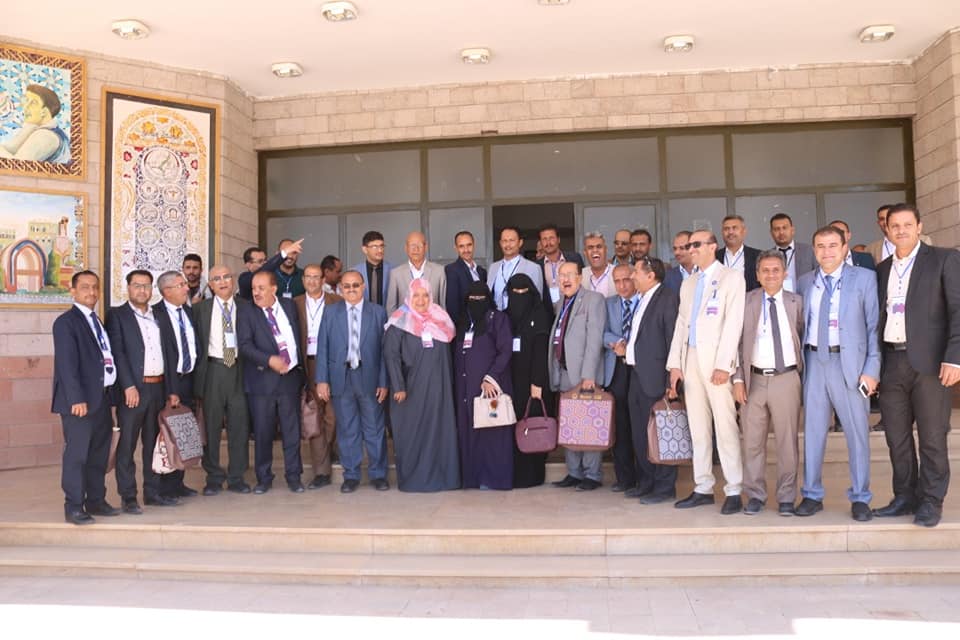  انعقاد المؤتمر الطبي لأمراض وجراحة النساء والتوليد بجامعة ذمار 3 مارس 2022