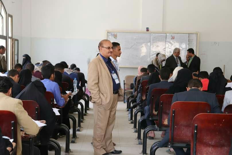 رئيس الجامعة يدشن إمتحانات المفاضلة والقبول في كلية الطب والعلوم الصحية