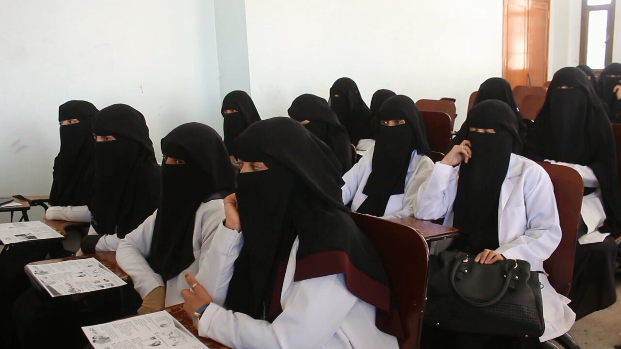 حملة طوعية لطلبة الكلية للتعريف بمخاطر الكوليرا