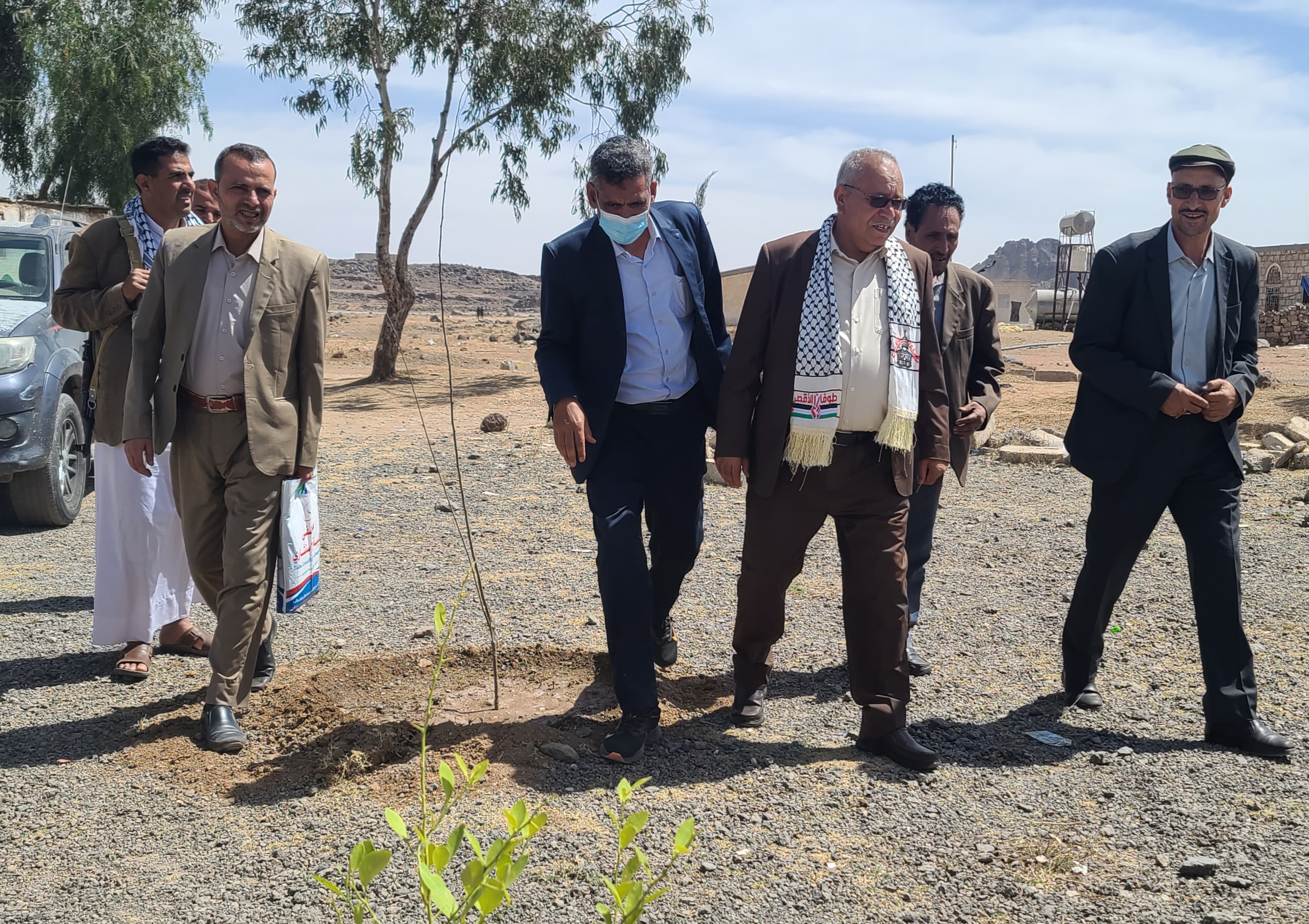 Thamar University supports the initiative of afforestation of the Faculty of Agriculture and Veterinary Medicine with fruit trees 
